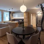 Aparthotel Eremus Relais 4*