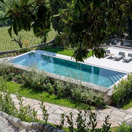 Ξενοδοχείο με διαμερίσματα Eremus Relais 4*