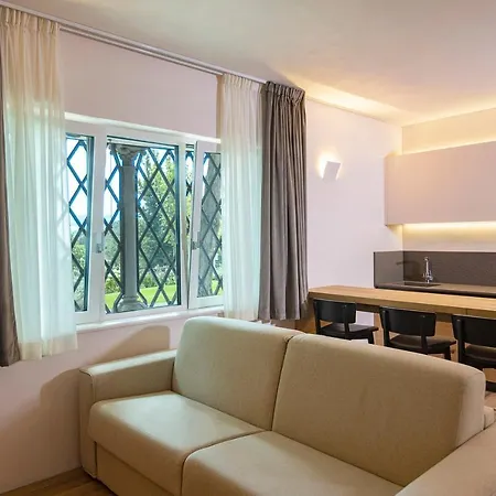 Ξενοδοχείο με διαμερίσματα Eremus Relais 4*