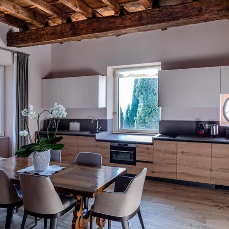 Eremus Relais Ξενοδοχείο με διαμερίσματα 4*