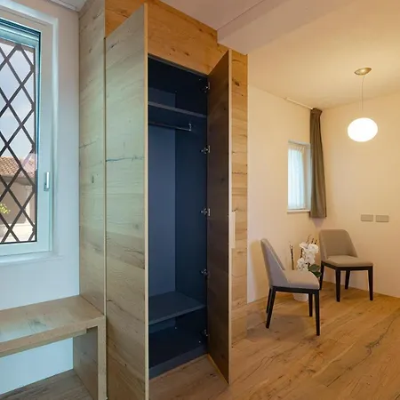 Ξενοδοχείο με διαμερίσματα Eremus Relais 4*