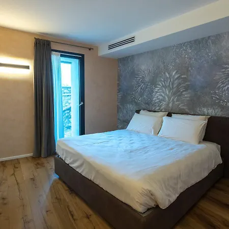Ξενοδοχείο με διαμερίσματα Eremus Relais Lonato