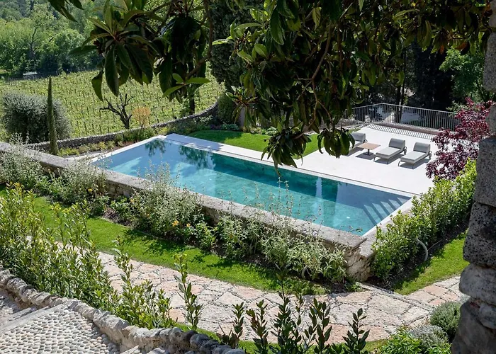 شقة فندقية Eremus Relais 4*