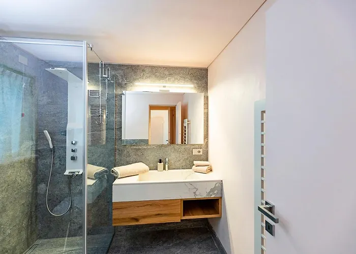 Eremus Relais شقة فندقية لوناتو