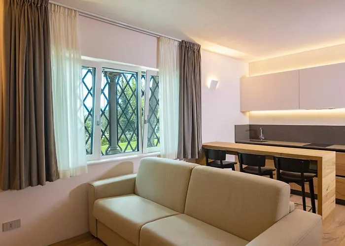 شقة فندقية Eremus Relais 4*