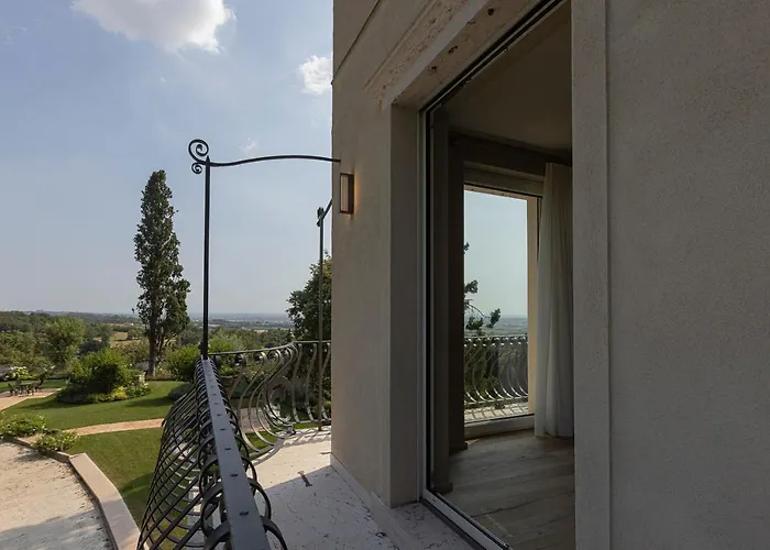 Eremus Relais لوناتو
