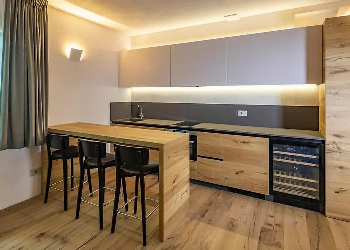 Eremus Relais 4* لوناتو