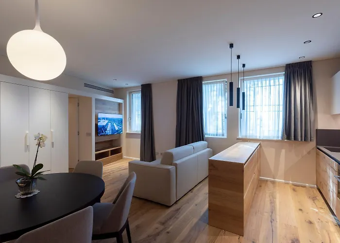 Eremus Relais شقة فندقية لوناتو